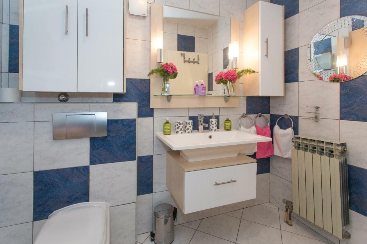 Apartmani Luis Каштела Экстерьер фото