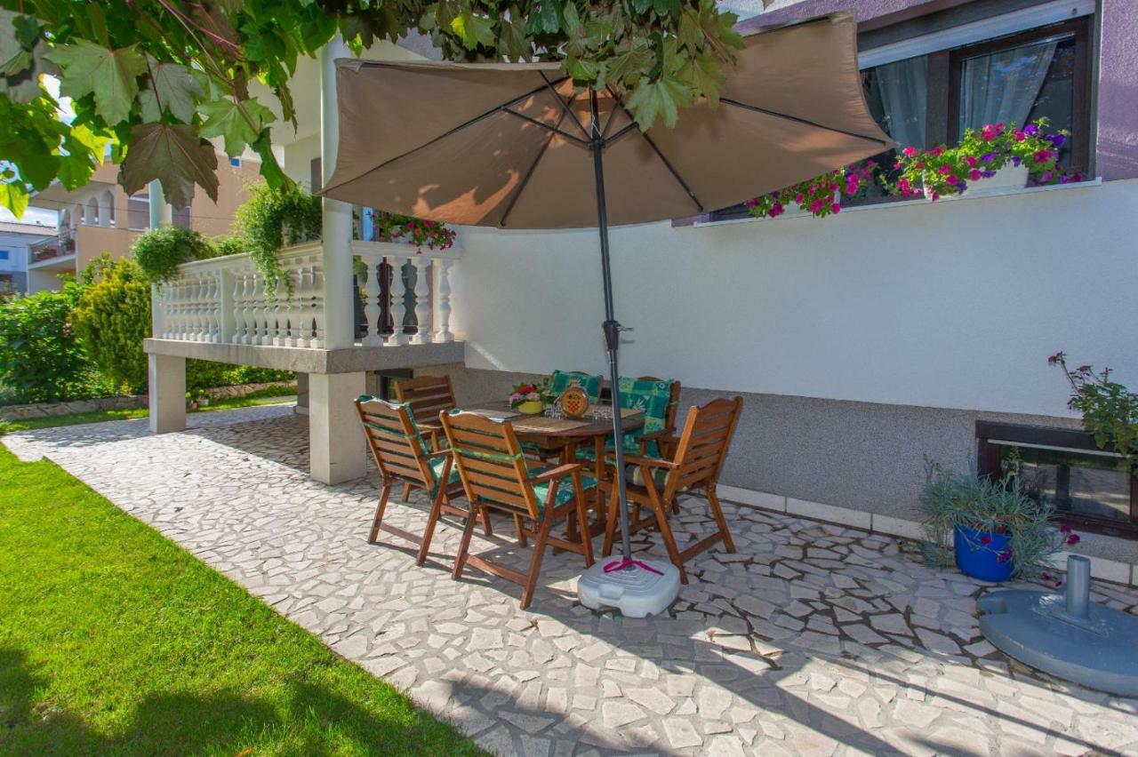 Apartmani Luis Каштела Экстерьер фото