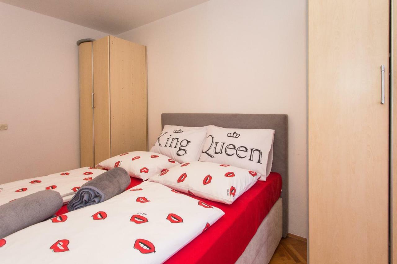Apartmani Luis Каштела Экстерьер фото